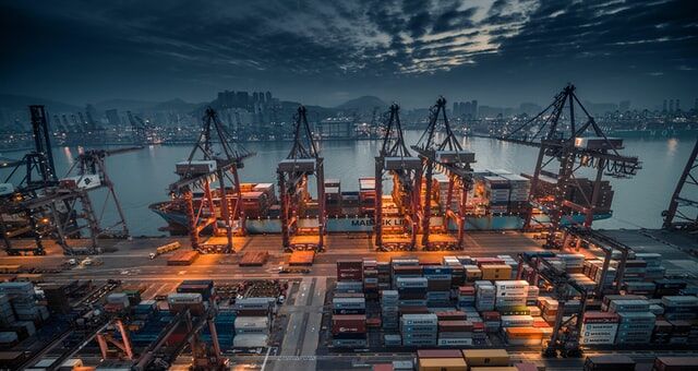 The Different Types Of Shipping Options And How To Choose